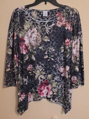 Time & Tru Sparkly Leopard & Flowers Dropped Edge Top Size M